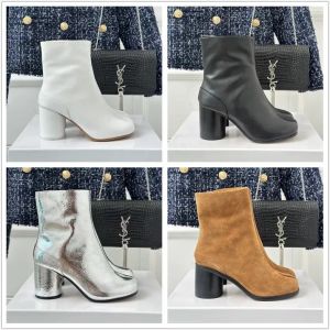 Luxe designer schoenen Tabi -laarzen ingesteld met dikke hielronde teen modieuze enkellaarzen, neutrale split -teen laarzen, nieuwe gekleurde klassieke anatomische enkelfabrieksschoenen