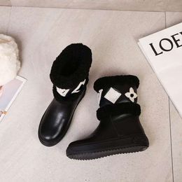 Chaussures de créateurs de luxe femmes bottes de neige en peau de mouton chaud bottes courtes 1V broderie anti-dérapant chaussures femme mode laine bottine