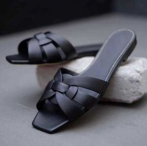 Diapositivas de diseñador de lujo Tributo Sandalias planas para mujer Nu Pieds 05 Zapatillas Zapatos Correa entrelazada Verano al aire libre Estilo casual Playa