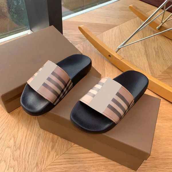 Impresión vintage Sandal de tartán zapatos casuales zapatos de goma diseñador de lujo deslizantes de verano al aire libre para hombres, zapatillas plates plana mula de viaje a cuadros sandale