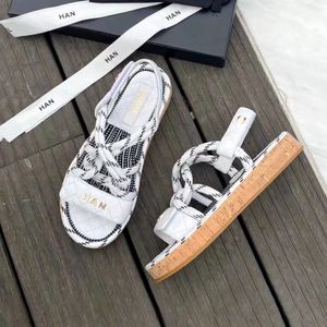 Touwglijbaan luxe designer schoen vrouw geweven metalen mes mode comfort strand plat dik platform tory heren sandaal gemakkelijk te dragen damesslipper