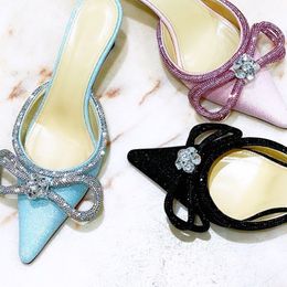 Ontwerpers slippers MACH sandalen damesschoenen Mode satijnen strass boog kristal decoratieve dames Designer schoen 6.5CM Middenhak sandaal pantoffel met doos