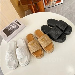 Pantoufles de concepteur de luxe Sandales Sandales Woven Platters Platform Plateppers Black White Blanc Beige Slippers Broidered Women's Summer Shoes Summer