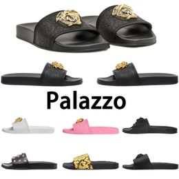 Zapatillas de diseñador de lujo Sandalias de verano Hombres Mujeres Palazzo Beach Interior Chanclas planas Cuero Dama Mujer Moda Zapatos clásicos Tamaño de las señoras 35-44 Sandalias 002