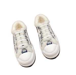 Chaussures de baskets de concepteur de luxe Sneakers en cuir Runners Brand Logo Sport Chaussures Femme Palme Arbres Lesarastore5 Chaussures123