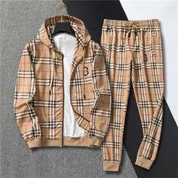 Designer de luxe sportswear hommes de haute qualité classique marron plaid fermeture éclair ensemble hommes et femmes veste à capuche pantalon mode sportswear jogging sweat-shirt