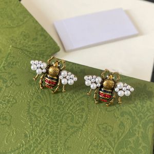 Designer de luxe Stud Vintage Boucles d'oreilles Abeille Haute Qualité Amour Cadeau Parfait Femmes Bijoux Non Allergique Cadeau Boucle D'oreille Taille 1.7x2.5cm Avec Timbre