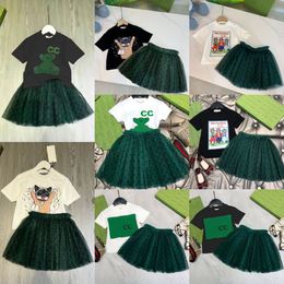 T-shirt de luxe Veil Short Fashion Designer Summer Enfants Mignon Bébé Vêtements Enfants À Manches Courtes Garçons Filles Ensembles Vêtements Costumes Coton Robe taille 90-160 s2XS #