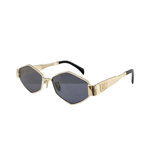 Gafas de sol diseñador de lujo Gafas de sol de ojo de sol Luxe Femme Occhiali Da Vista Markdown Venta Bling Metal Marco de sol CL40236 Ofertas Señales