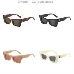 Luxe designer zonnebril voor mannen en vrouwen off -style mode -bril klassiek dikke plaat zwart wit vierkante frame brillen man bril lunette soleil homme 1xb8