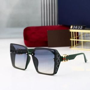 Gafas de sol de diseño de lujo para mujer, gafas de sol de playa con protección solar, gafas de sol polarizadas con montura grande verde, protección UV para exteriores con caja de regalo