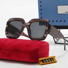 Lunettes de soleil design de luxe pour femmes lunettes hommes femmes lunettes de soleil marque classique lunettes de soleil UV400 lunettes de soleil avec boîte et carte
