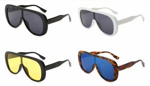 Lunettes de soleil de créateurs de luxe pour femmes hommes classiques Mode d'été 6025s Style Métal et planches de planches Lunets de protection UV Lens 6025