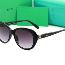 Luxe designer zonnebrillen man vrouwen diamant bloem ronde zonnebrillen ontwerper bril strand zonnebrillen retro frame luxe ontwerp UV400