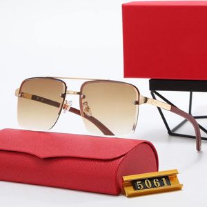 Lunettes de soleil design de luxe avec pieds en bois et verres en matériau PC style classique convenant aux hommes et aux femmes très confortables très bien belles