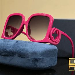 Diseñador de lujo Gafas de sol Mujer Hombre Gafas BrandG Anteojos Moda Leopardo UV400 Goggle Con marco de caja Gafas de playa de viaje Cinturón rosa