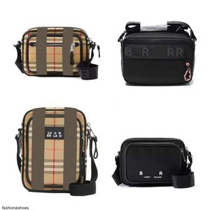 Concepteur de luxe TB Stripe Camera Mirror Quality Crossbody Crossbody Hands Hands Retro Sac à épaule mode Vérifiez en nylon et en cuir