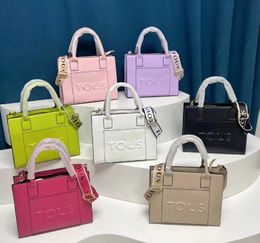 Sac fourre-tout de luxe pour femmes, fourre-tout à la mode avec lettres, sac à bandoulière personnalisé avec lettres en relief