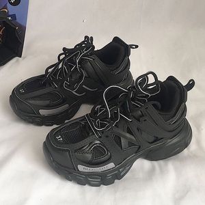 Luxe designer atletiek 3.0 sneakers herenplatform vrijetijdsschoenen wit zwart net nylon bedrukte lederen sportschoenen triple s riemen met dozen 36-45 m42