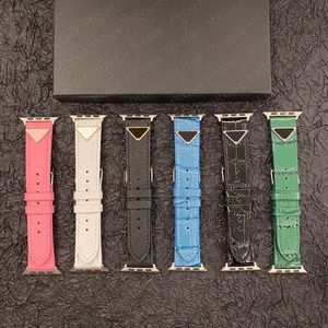 Luxe designer horlogeband voor Apple iWatch band 38 mm 49 mm 40 mm 41 mm 42 mm 44 mm 45 mm Klassieke vervangende lederen armbandband 8 7 6 5 4 Ultra Se strepen