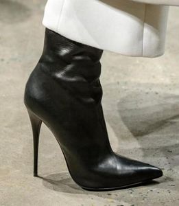 Luxe ontwerper Winter Women enkelschoenen hakken Boot Black Calf Leathers Boots Booty Ankles Bootie Heel Party Dress Pumps Pointy To2266184