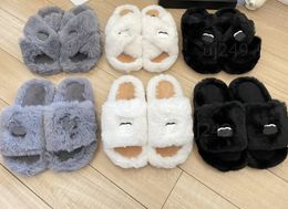 Luxe designer Winter Wollen Mop Slippers Women Soft Weded Slides Woven Wol Slipper Modieuze en veelzijdige buitenluchten Pluche schoenen Maat 34-40