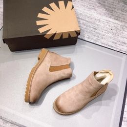 Designer de luxe Bottes Boots Boot Boot Fashion Femmes Automne Hiver Short Plateforme en cuir Bottes de qualité supérieure
