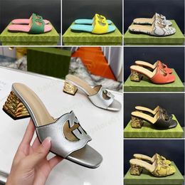 Designer de luxe Femmes CUTOUT pantoufle sandales plates slide Interlocking Cut-out Slides Sandale Millennials Cuir cuir véritable semelle en caoutchouc daim coloré b4