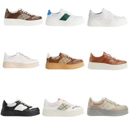 Designer de luxe femmes à lacets Sneaker chaussures habillées rétro en relief mode cuir plate-forme Sport Sneaker multicolore véritable broderie hommes classique chaussure décontractée