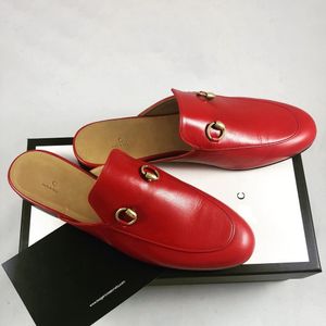 Mujeres Hombres genuinos zapatillas de cuero sandalia mula dama tobogán de gamuza sandale zapatos casuales para hombres lienzo de verano de verano diseñador de lujo de lujo para al aire libre.