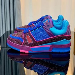 Designer de luxe femmes hommes chaussures décontractées mode coloré cristal femmes chaussures plates mocassins défilé de mode plate-forme compensée à lacets baskets tenis masculino 2023