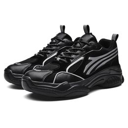 Designer de luxe femmes hommes chaussures de course 3M réfléchissant noir blanc gris baskets de sport baskets de créateur marque maison fabriquée en Chine