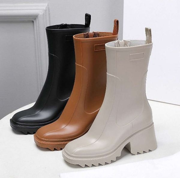 Botas de lluvia de diseñador de lujo para mujer, zapatos impermeables de estilo inglés, botas de lluvia de agua de goma, botines 987