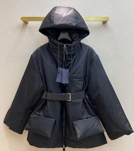 Designer de luxe Doudoune femme lettre logo veste en coton à capuche zippée hiver noir veste polyvalente chaude et à la mode avec ceinture
