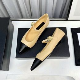Luxe designer dames platte balletschoenen Merkmode Echte riemgesp Platte Mary Jane-schoenen Camellia Loafers bijpassende kleur dames lederen banddoos
