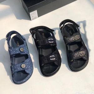 2023 Designer de luxe Slide Femme Sandal Haute Qualité Cuir Homme Pantoufle Sandales Plates Tweeds Tissus Grainé Veau Laminé Chaussure En Cuir D'agneau