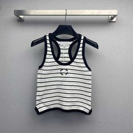 Luxus-Designer-Frauen-T-Shirt Shirt Klassischer Streifen gestrickt für 2023 Summer Fit Slim Bottom Tank Top