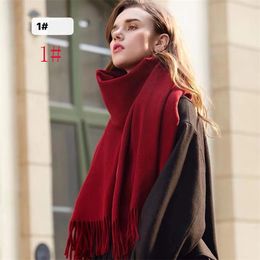 Diseñador de lujo Womnens Bufandas de lana Marca premium Wraps Diseñadores Bufandas de invierno Bufandas para hombre Moda Mujer Bufandas Cálido Cómodo 2022