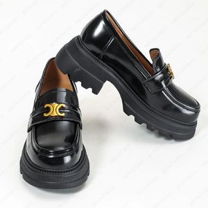 Luxe ontwerpers zwarte margaret schoenen triomphe loafers met gouden ketting en franjes echt kalfsleer slip-on flats platte damesschoen dames hoge kwaliteit