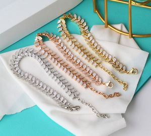 Luxe ontwerpers armbanden voor vrouwen bedel armband trendy mode elegante reeks kralen diamanten sieraden geschenk veelzijdige bracelet van topkwaliteit