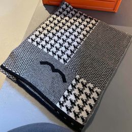 Luxe ontwerpers kasjmier jacquard lange sjaal voor dames Designer Houndstooth gebreide sjaals Frankrijk merk quilten hoge kwaliteit hoofddoeken sjaal geruite hijab Sciarpa