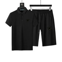 Diseñadores de lujo Sport Sports Shorts Polos Camisetas Conjuntos de suéter de moda Jogger Polo Summer Parejas de dos piezas Trajes Sportswe