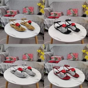 Designers de luxe sandales glissades marque les glissades sliders ganters de femmes pantoufles florales dames plage sandale en cuir slipper ensoleillé plage femme sandales 34-43