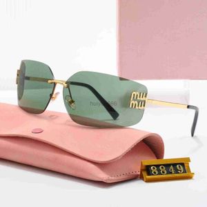 Lunettes de soleil de créateurs de luxe 24ss nouvelles lunettes de soleil sans cadre y2k grand cadre pour femmes lunettes de soleil célèbres sur Internet à la mode et personnalisées