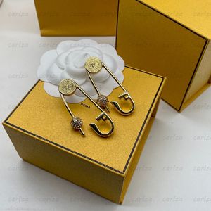 Luxe diamanten balontwerper sieraden sets gouden ketting kettingen dames noppen mode oorbellen creatieve clip vorm mannen f bangle met doos 2022