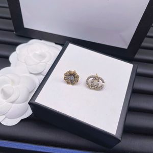 Luxe diamant bloem stud ontwerper voor vrouwen hoepel oorbellen Stud alfabet oorbellen Sieraden box set Valentijnsdag geschenk verloving
