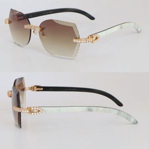 Lunettes de soleil de luxe serties de diamants pour femmes Designer Lentilles coupées en diamant Sans monture Blanc à l'intérieur Noir Corne de buffle Lunettes de soleil Homme et Femme 8200758 Design Oeil de chat Femme