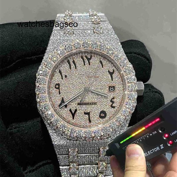 Reloj de lujo con diamantes, diseñador manual, venta limitada, moissanita personalizada con incrustaciones, caja de movimiento de reloj de diamantes completo y papel