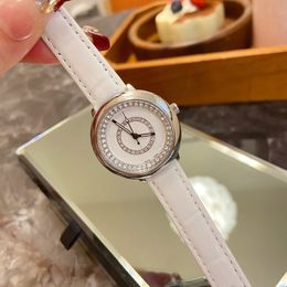 Luxury Diamond Women Watch Top Wristwatches de diseñadora de relojes de diseñadores para mujeres Cumpleaños de San Valentín Presente de cuero de alta calidad Correa de cuero