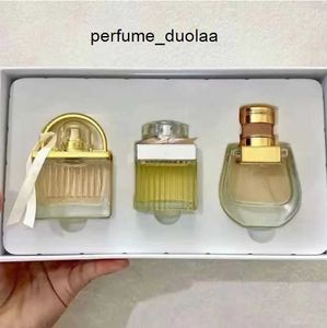 Luxury Digner Piggy Bag Ribbon Perfume 3pcs Set 30ml * avec buse Love Histor